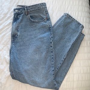 Zara Jeans size 14. Light wash denim. Only worn once because they are too big!